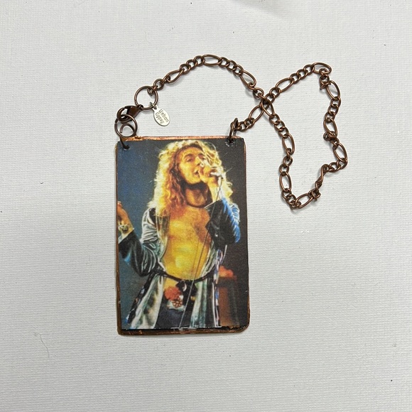 Robert Plant Ornament - Picture 3 of 3